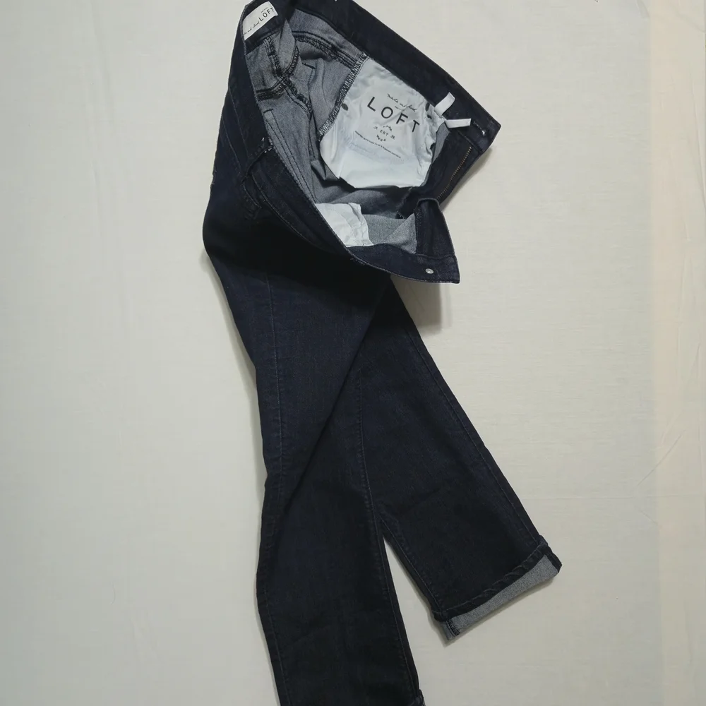 WOMEN LOFT Relaxed Dark Blue Jeans Classic Style